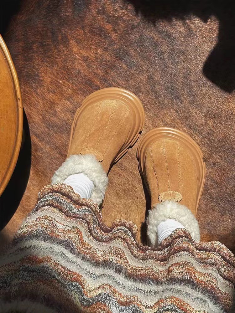 Women's Winter Plush Platform Snow Boots with Cute Fuzzy bowknot, Warm Faux Fur Slip-On Short Boots, Plush slippers