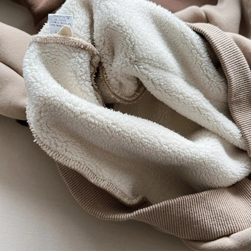 Winter Wool Solid Hoodie Baby Boys Casual Loose Pocket Full Match Hoodie Girls Simple Thick Zipper Cotton Dress 241210