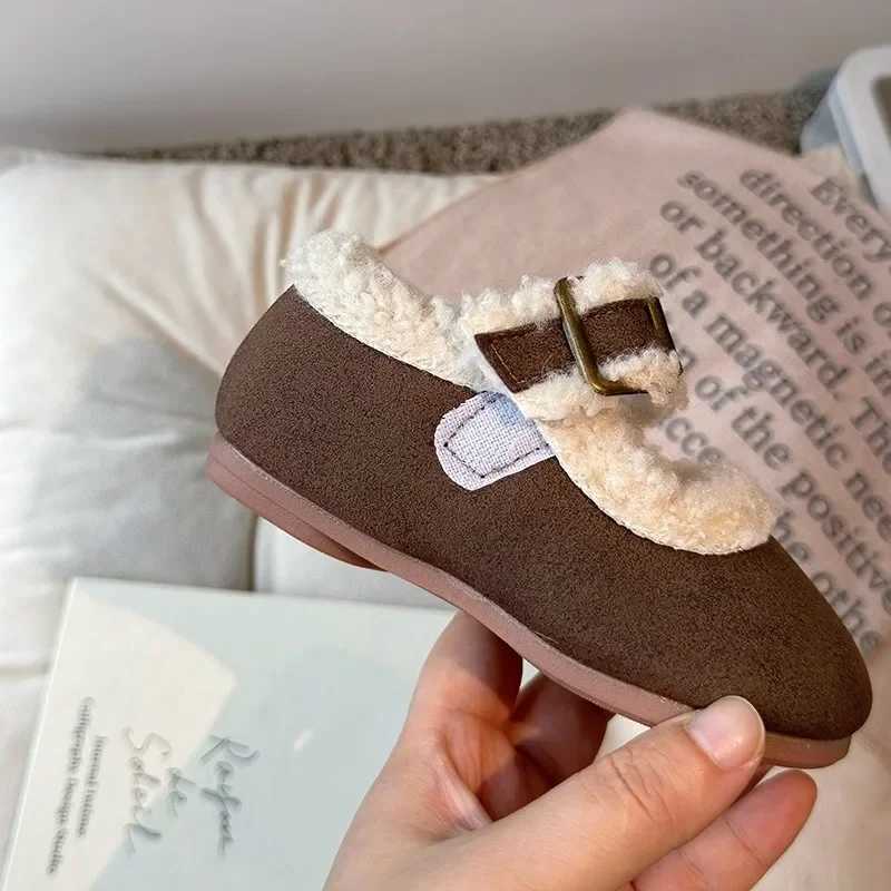 Children Winter Cotton Shoes Kids Thick Warm Plush Fur Shoes Simple Buckle Girls Moccasin Shoes Anti-Slippery Autumn 2024 NewXJ241209