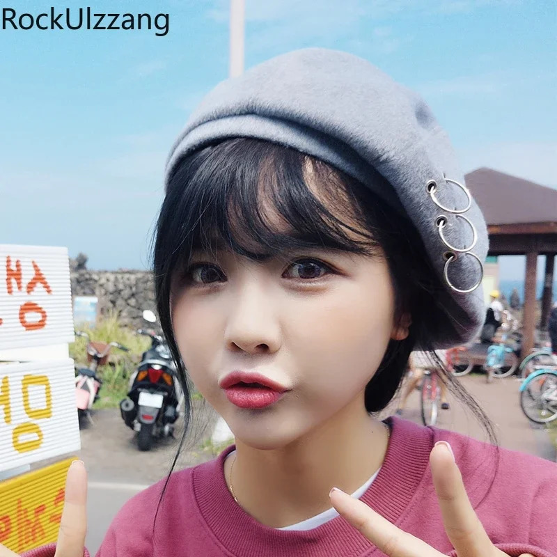 Womens sexy and cute eye hole metal ring fashion beret Korean party hat y2k fairycore 2000s garbage goth painter hat 241209