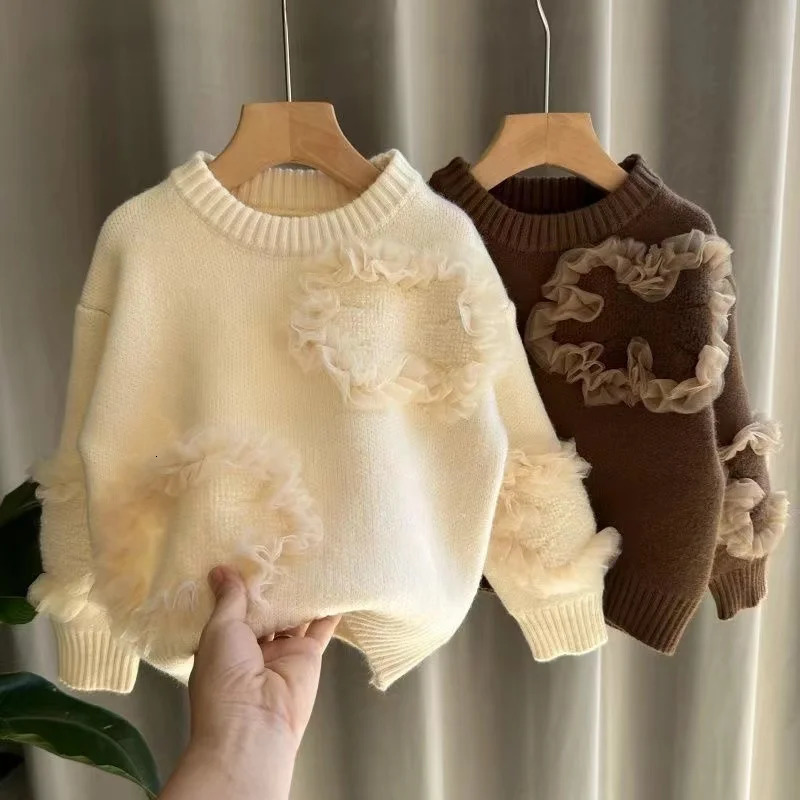 Girl lace sweater autumn/winter childrens clothing knitted sweater thickened baby girl embroidered Korean version sweater 241210