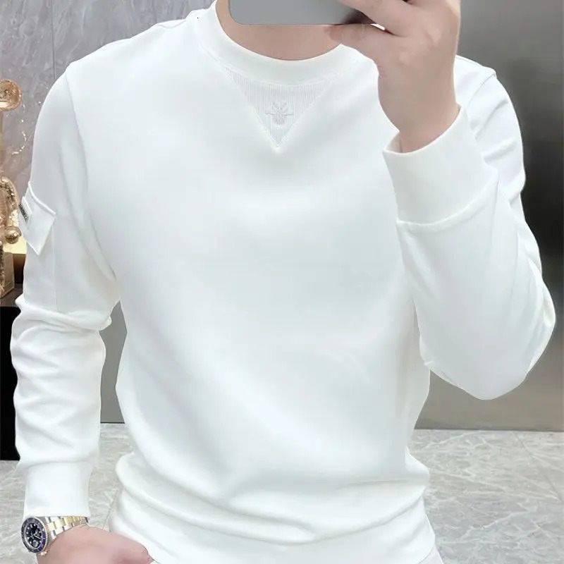 Light y Trendy Bee Embroidered Sweater Mens Simple Fashion Personalized Casual Pullover Long Sleeves on Clothes 241209