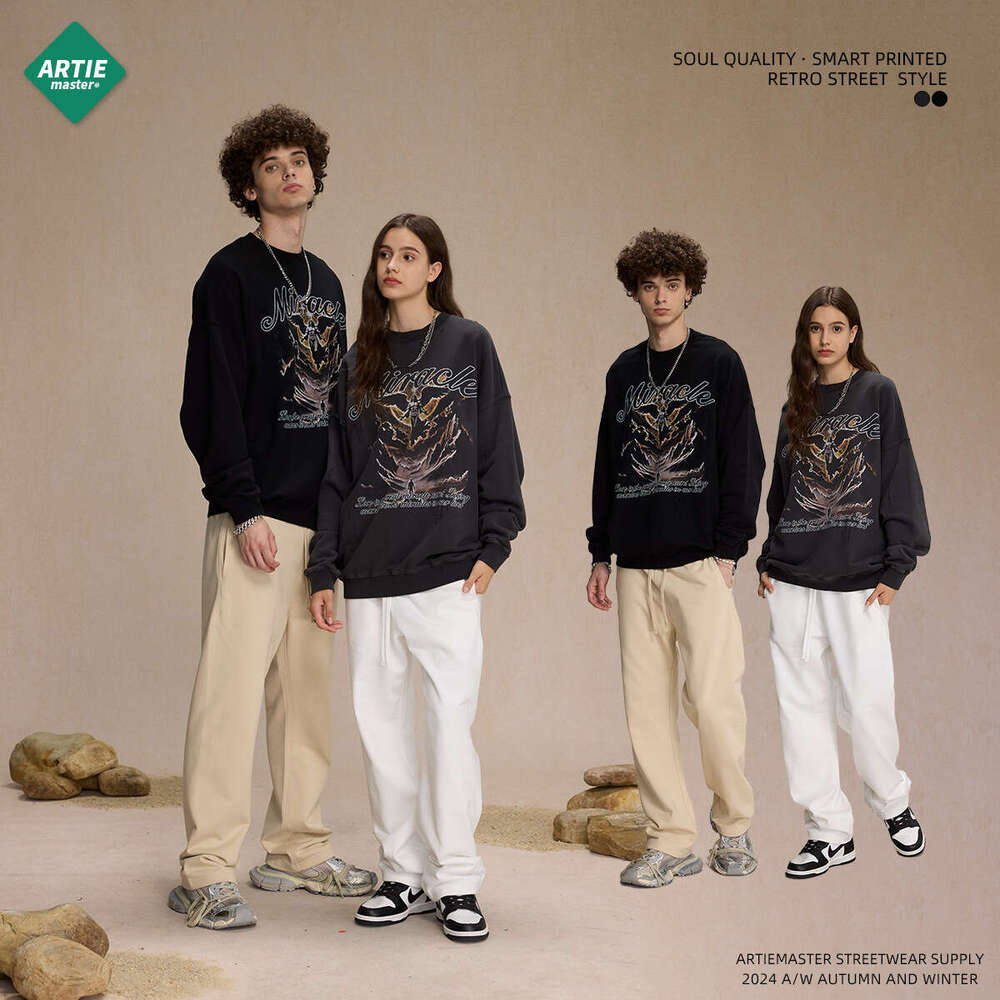 2024 Autumn 430g Grinding Edge Broken Hole Washed Water Printed Round Neck Men's Street Trendy Brand Making Old Thin Sweatshirt for Men