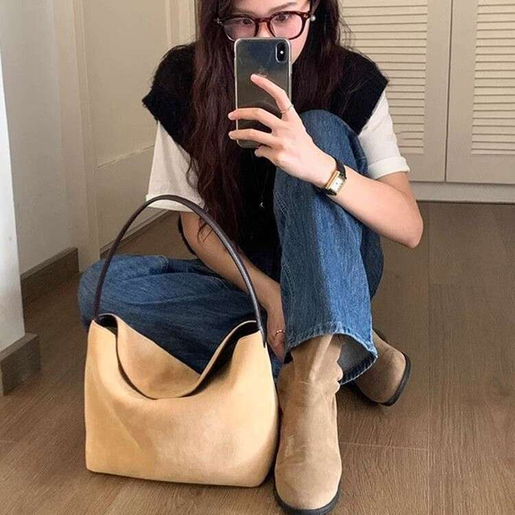 Autumn And Winter New Retro Suede Women's Splicing Handbag Versatile Single Shoulder Underarm Bag Fashionable Quality Classic B4