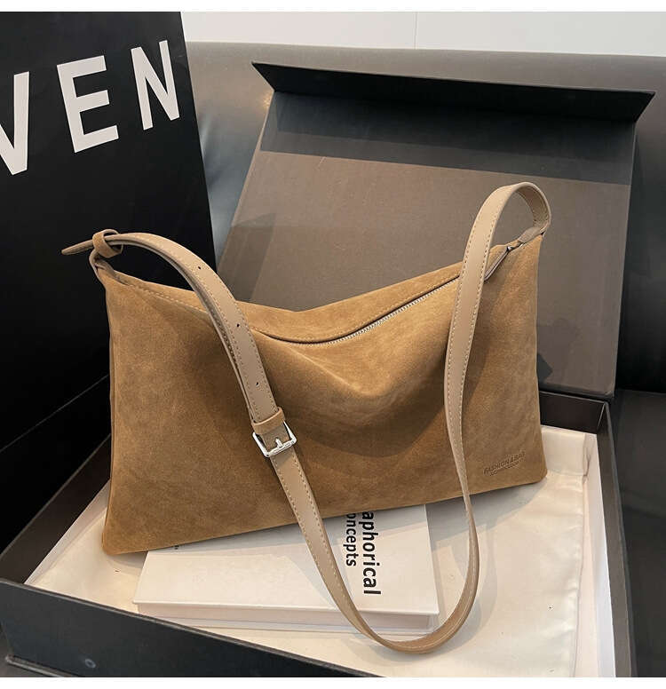 Designer's bag This Year New Lazy Style Retro Single Shoulder Underarm Minimalist Tote Large Capacity Commuting Bag Crossbody Bags