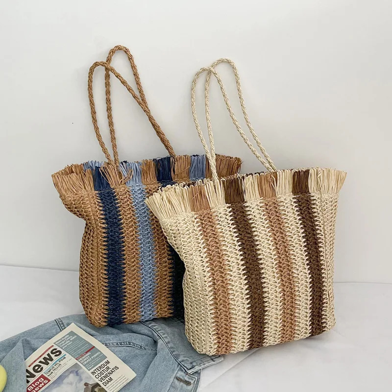 Summer striped grass bag womens large capacity zipper handbag casual holiday beach bag womens handmade shoulder bag shopping bag 241205