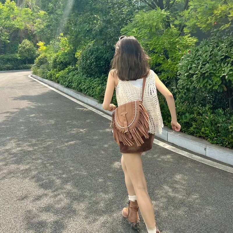 New Handheld Handmade Tassel Women's Retro Saddle Fashion Trend Single Shoulder Small Crossbody Bag B3