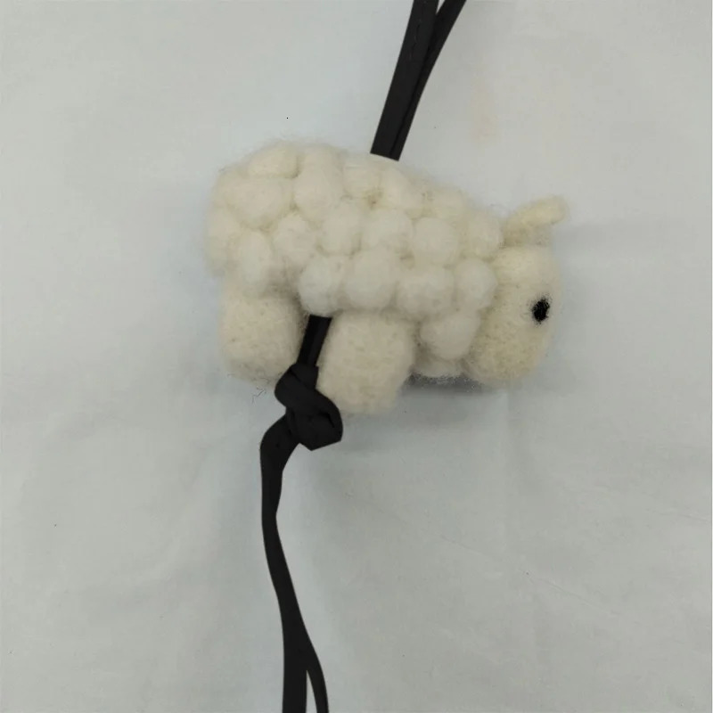 Creative wool felt animal bag pendant keychain plush cartoon backpack car key accessories sheep panda pig handmade decoration 241205