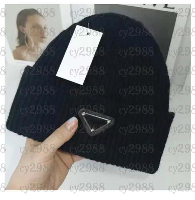 Luxury Winter Hat Beanie Women's ski hat Cashmere hat casquette designer Beanie cap Men's thermal hat Trucker Hat Hairball Hat