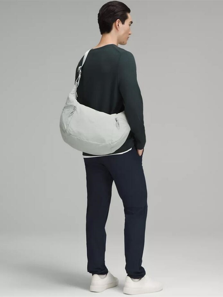2025--Men and Women Cow Horn Design Dumpling Wrap Crossbody Handbag - Water-Resistant Yoga Bag