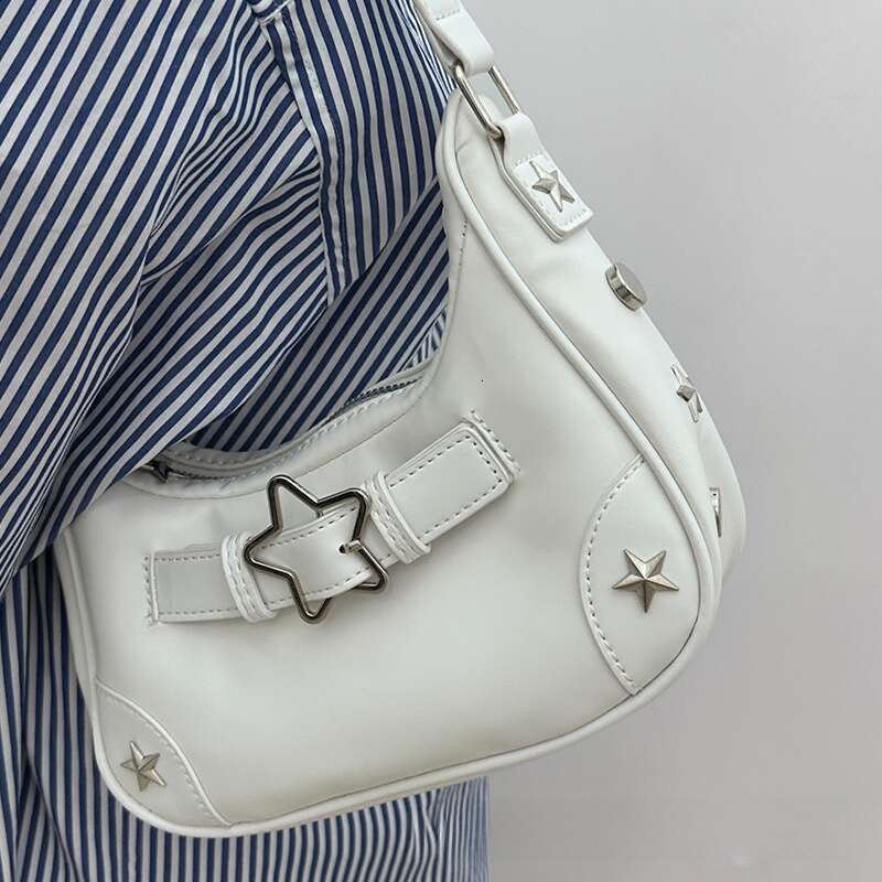 Leisure Wind Moon Tooth New Versatile Casual Shoulder Star Spicy Girl Underarm Bag Female Fashion Quality Classic B3