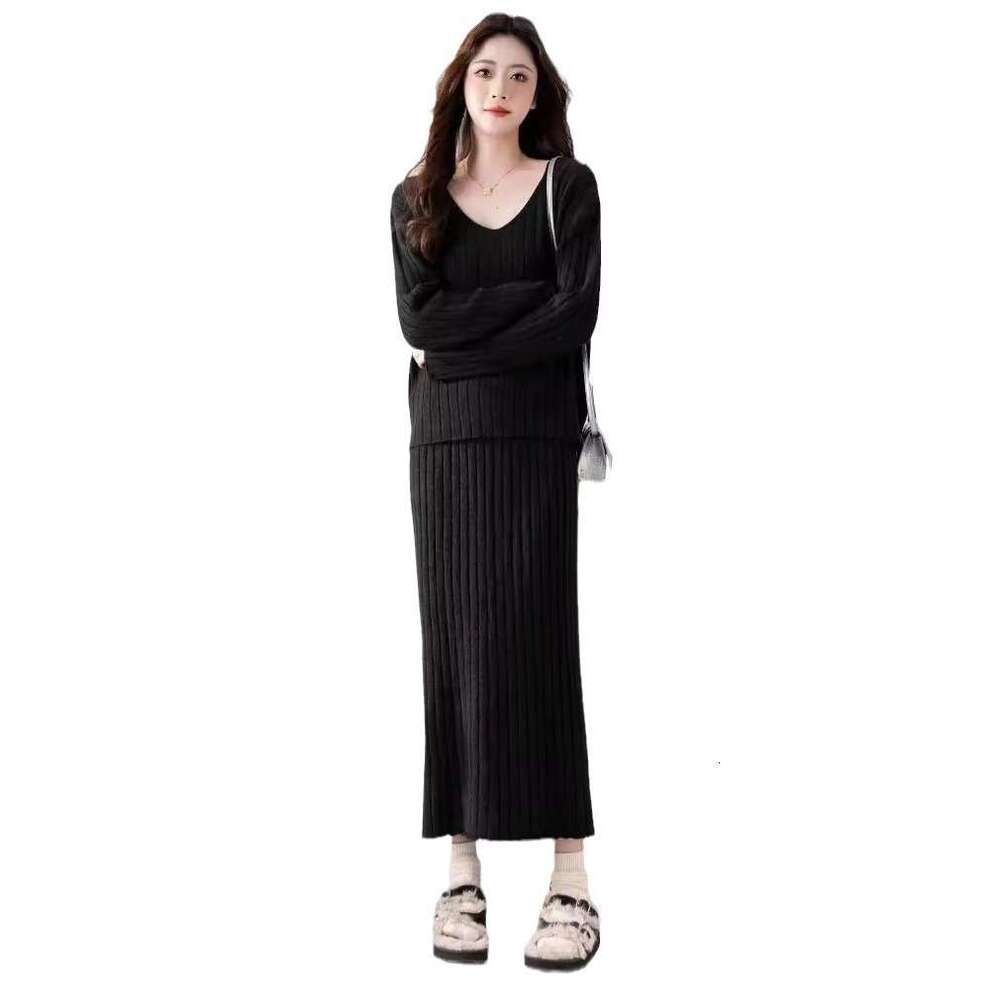 French pit stripe design pullover V-neck knitted sweater+base 2024 autumn/winter new woolen dress two-piece set