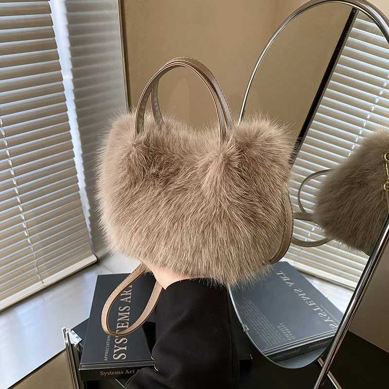 Plush Bag Womens Autumn/Winter New Versatile Plush Messenger Bucket Bag Z241210