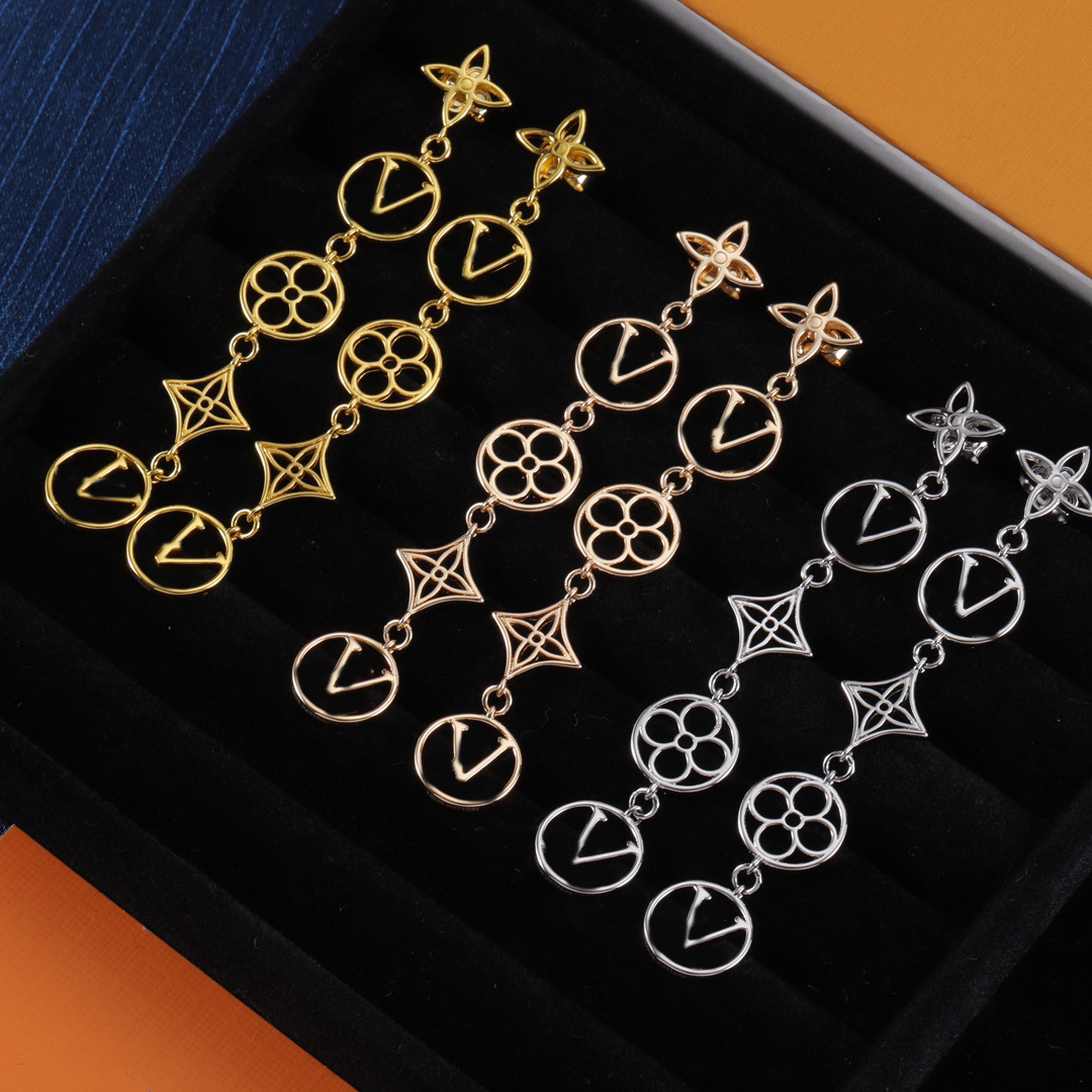 Designer Earrings Luxury Letter Clover Tassel Charm Earrings Gold Silver Plated Stud Earrings Dangle Earrings For Women Fashion Jewelry Wedding Party Gift