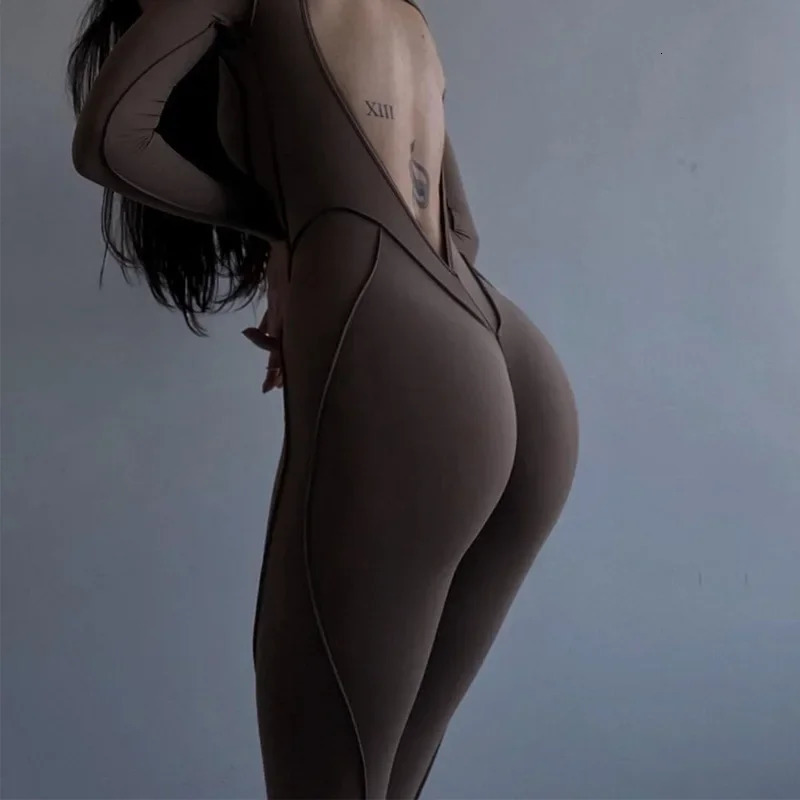 selling fashion comparison stitching backless tight jumpsuit sports onepiece dress for spring 2024 womens clothing 241209