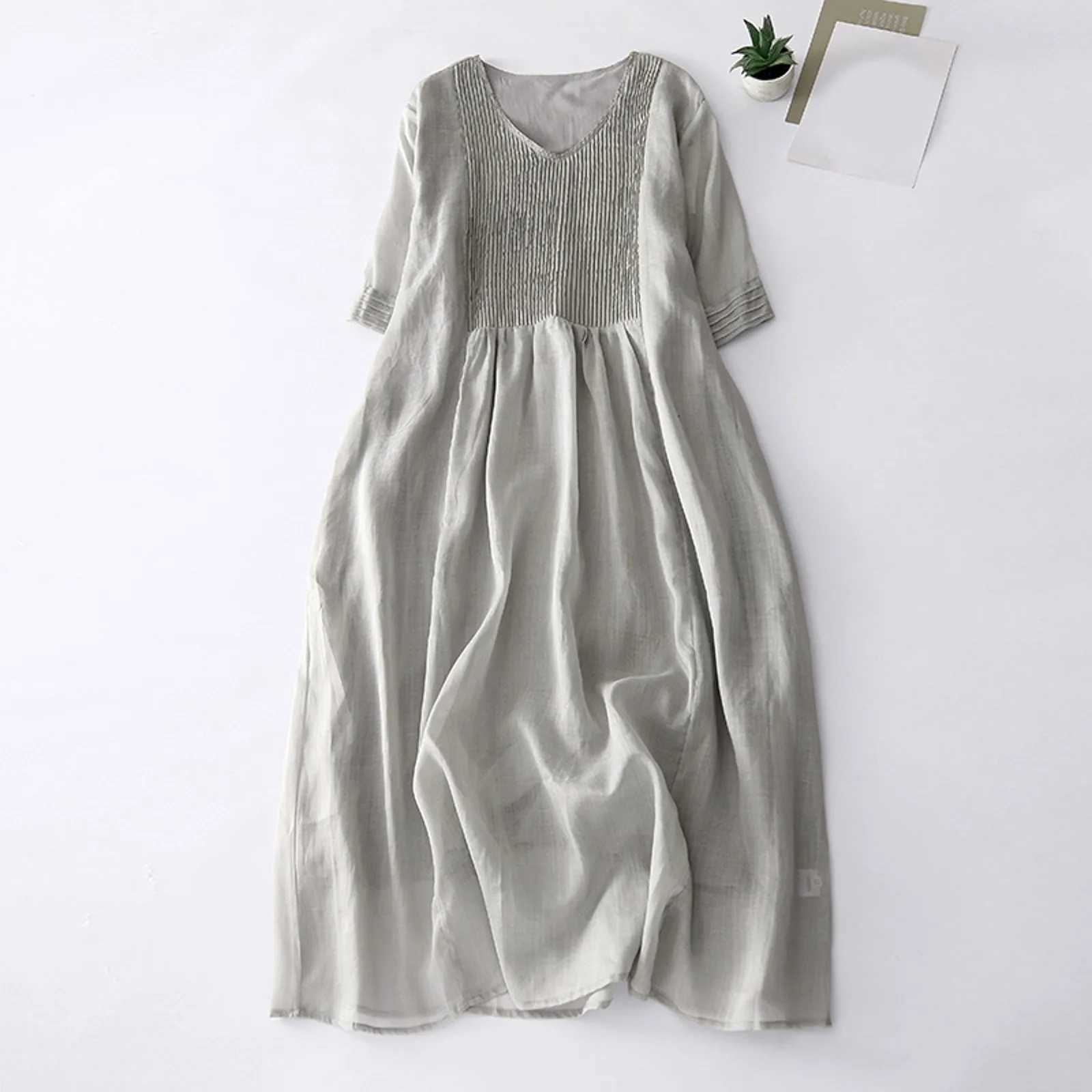 Womens solid color cotton linen long dress a V-neck pleated half Sve Maxi dress summer dress with pockets W241210