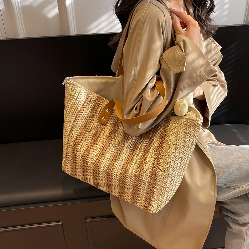 Womens Classic Straw Bag Summer Beach Shoulder Bag Womens Straw Bag Handbag Leather Shoulder Strap Hand Woven Wallet and Handbag 241205