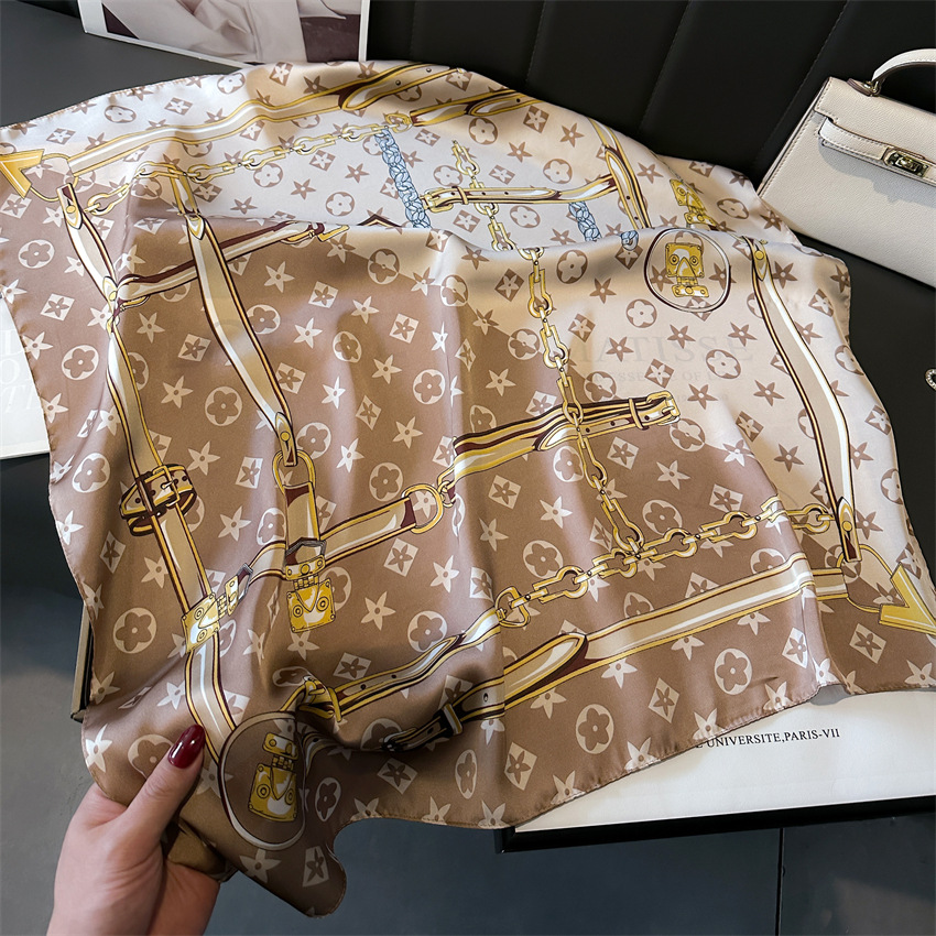 New 70x70cm Presbyopia Designer Letters Print Floral Silk Scarf Headband Women Geometric Square Handle Bag Scarves Paris Shoulder Tote Luggage Ribbon Head Wraps