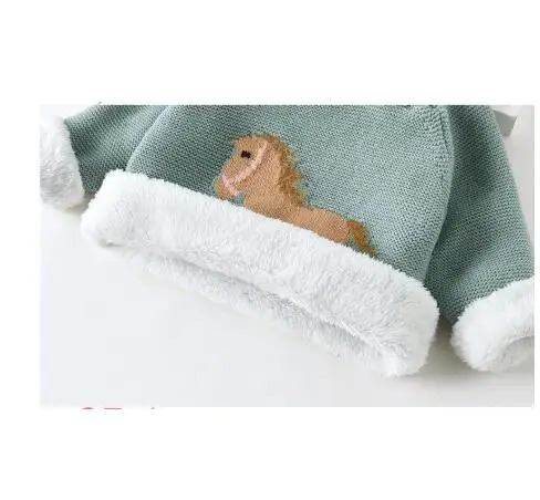 Baby sweater born baby boy sweater thick wool horse sweater childrens sweater heart-shaped knitted baby clothing girls sweater 241210