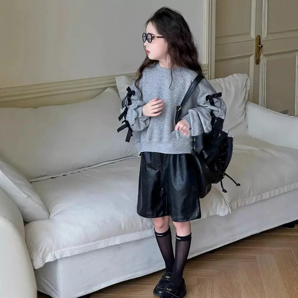 Childrens sweatshirt girls hoodie bow tie long sleeved top of the line sweatshirt girls clothing autumn and spring childrens clothing girls clothing 2