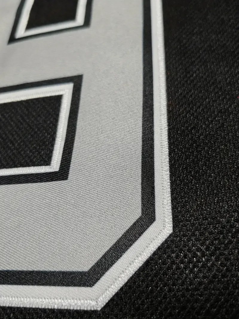 #99 Gretzky #11 Kopitar Classic Breathable Los Angeles Retro Ice Hockey Jersey - Embroidered Pullover Sweatshirt for Men women youth Perfect for Parti