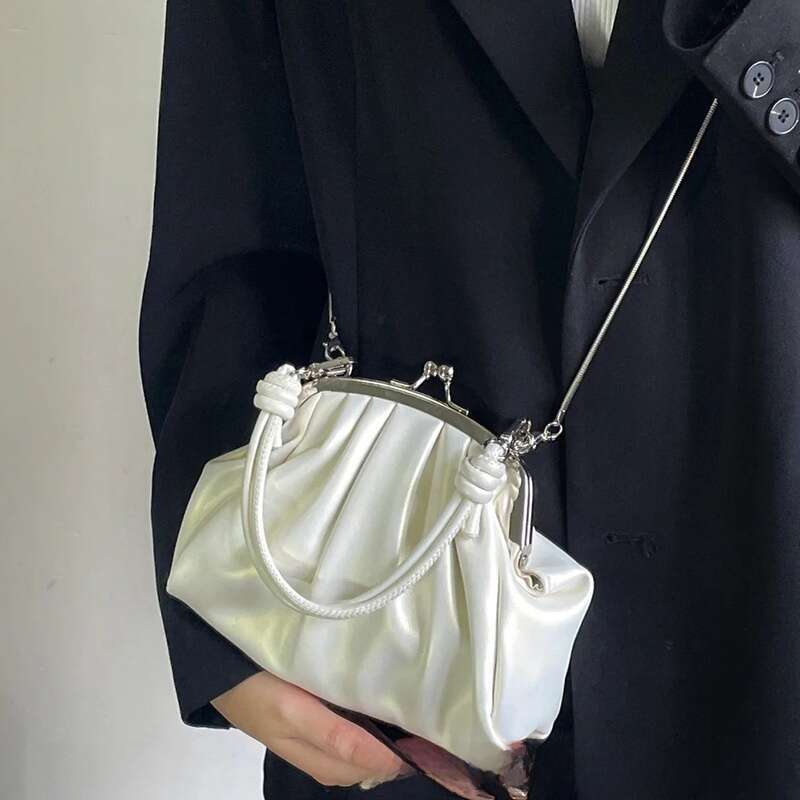 Banquet Cloud Handbag, Cross-Border Pleated Clip High-End Chain New Casual Fashion Crossbody Bag, Fashionable Quality Classic B3