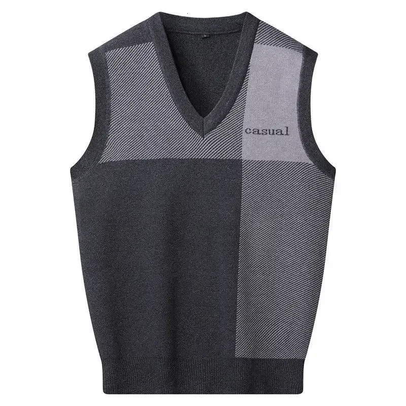 Knitted Sweaters for Men Letter Waistcoat Man Clothes Plaid Vest V Neck Sleeveless Overfit Maletry Cotton Knitwears Classic Ugly 241209