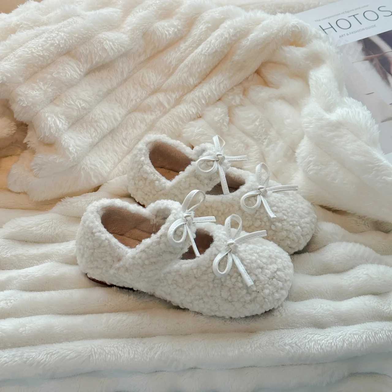 2024 Winter New Children Flats Fur Cover Toe Light Warm Kids Fahsion Bowknot Casual Shoe Plush Non-slip Leisure Mary Jane ShoesXJ241209