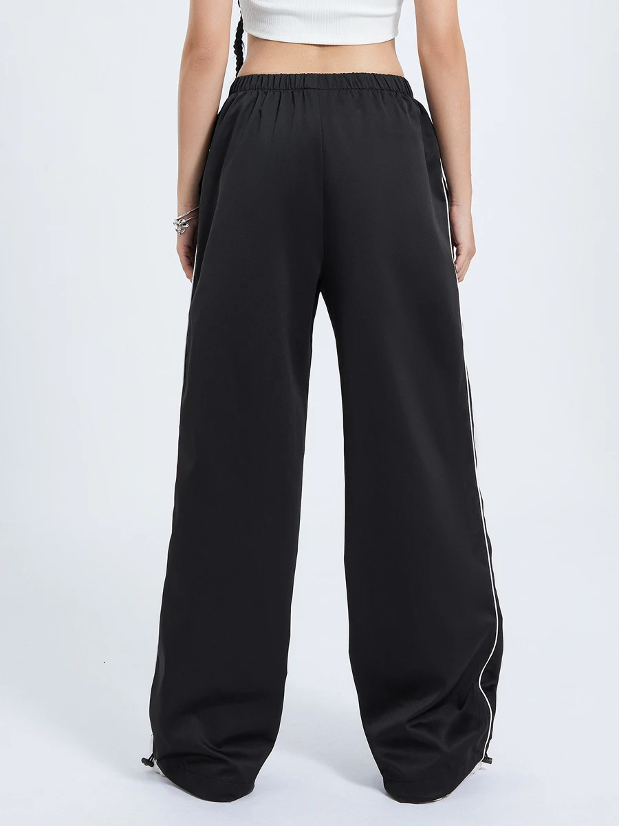Womens loose cargo pants casual y2k solid color black elastic waist wide leg runner with pockets 2000s streetwear Z260314