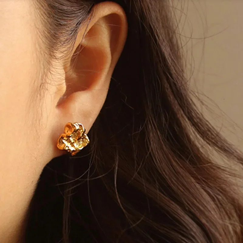 FUQI Diamond Stud Womens Irregular Earrings Exquisite Stainless Steel Earrings Womens Minimalist Elegant Fashion Jewelry Party 241209