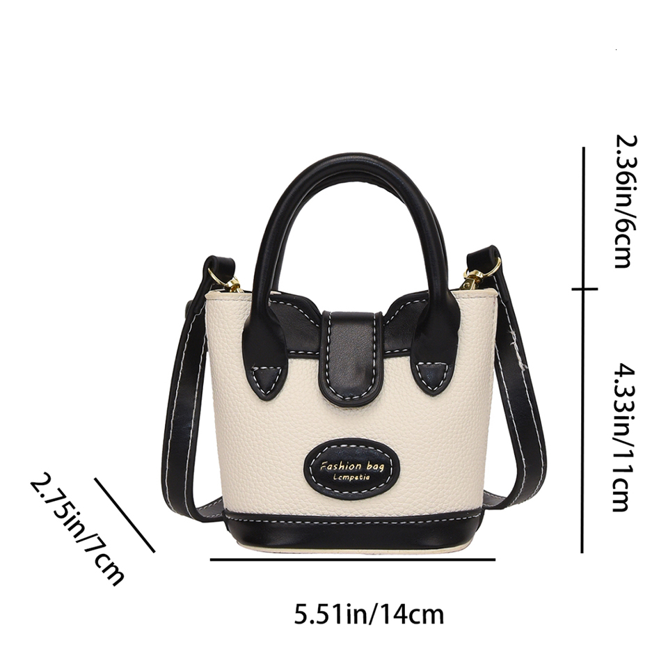 A new cute trend and exquisite soft trend designer PU handbag suitable for daily necessities such as lipstick phone buttons etc