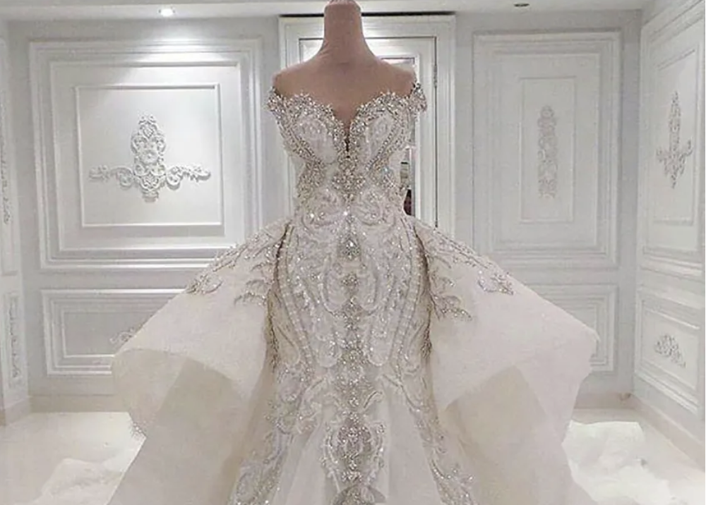 Special links for customers add long sleeves