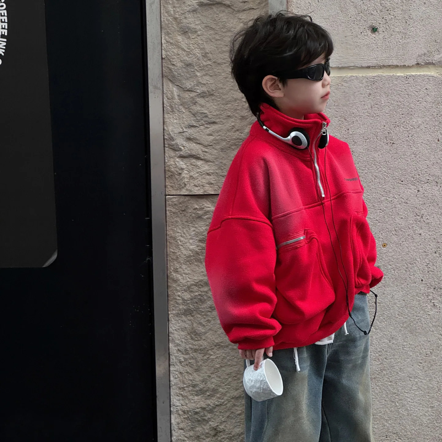 Childrens clothing autumn and winter item stand up collar zipper wool hooded sweater for boys solid color thick warm and fashionable jacket 241210