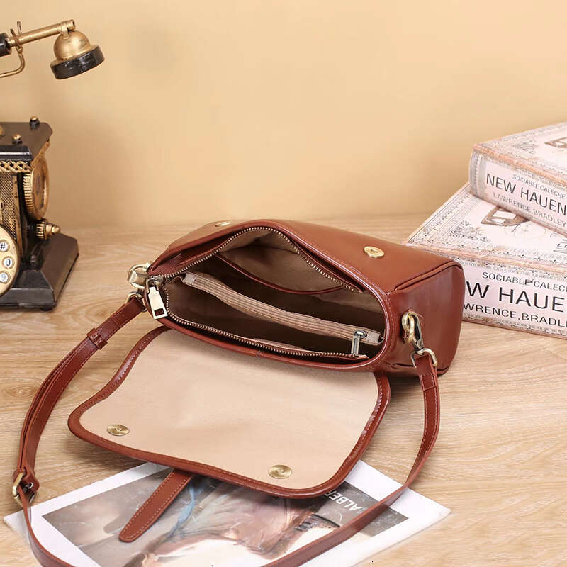 Designer's bag Cowhide Cambridge Messenger Bag new retro leather handbag women's stylish casual crossbody shoulder bag