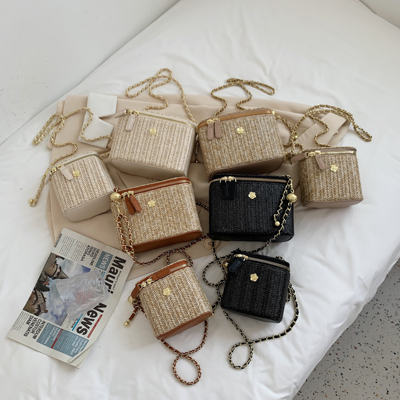 Free Shipping Trendy 2024 Straw Woven Fashion Box Small Square Cross Shoulder Chain Bohemian Style Mobile Phone Bag