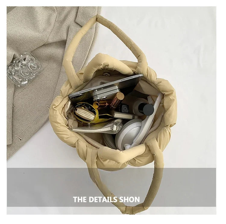 Large capacity inflatable handbag for women fashionable Korean square cloud bag down jacket shoulder bag241209