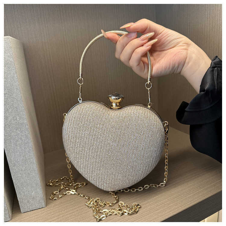 Advanced Mini Bag for Women Autumn Winter New Trendy Fashion Chain Crossbody Bag Handheld Peach Heart Bag