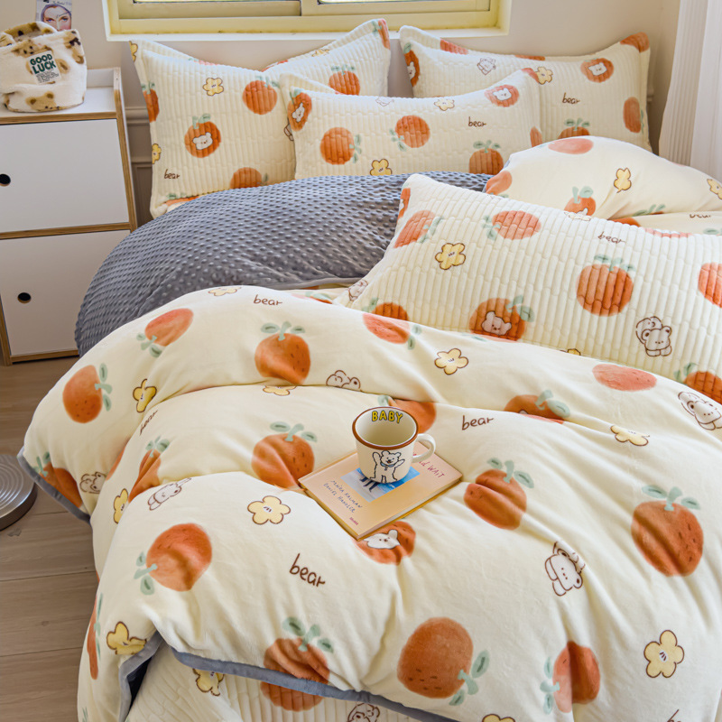 Thickened Milk Fleece Bean Quilt in Autumn and Winter, No Fluff Non-slip Duvet Cover