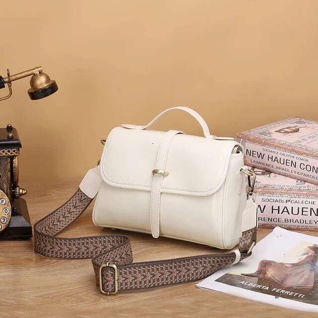 Designer's bag Cowhide Cambridge Messenger Bag new retro leather handbag women's stylish casual crossbody shoulder bag