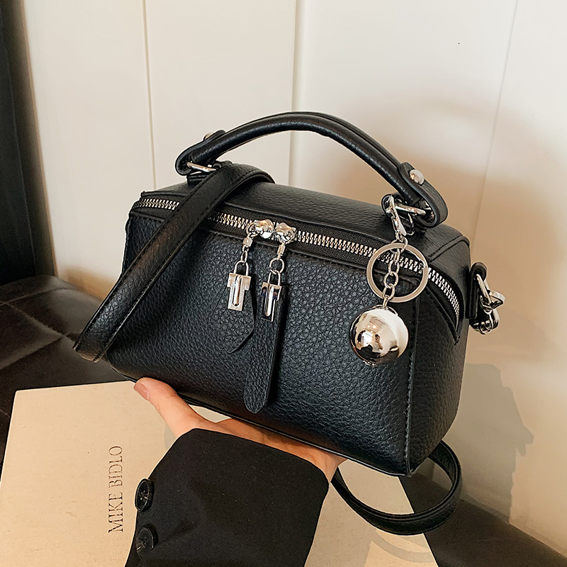 Classic Black Square Handbags for Women Autumn New Versatile Small Single Shoulder Crossbody Bags with Elegant Ball Pendant bag