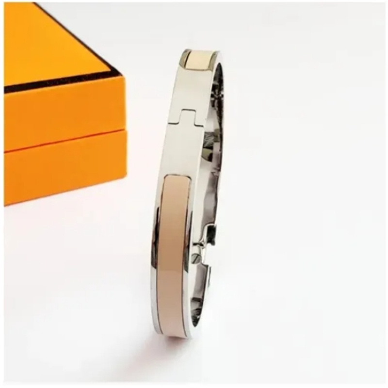 High Quality Luxury Designer Design Bangle Stainless Steel Bracelets Classic Jewelry Bracelets for Men and Women2024