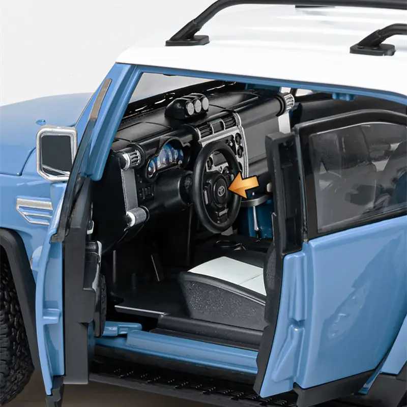 1 24 Toyota FJ Cruiser Alloy Car Model Die Casting and Toy Metal Off road Vehicle Model Simulation Sound and Light Childrens Gift X241209