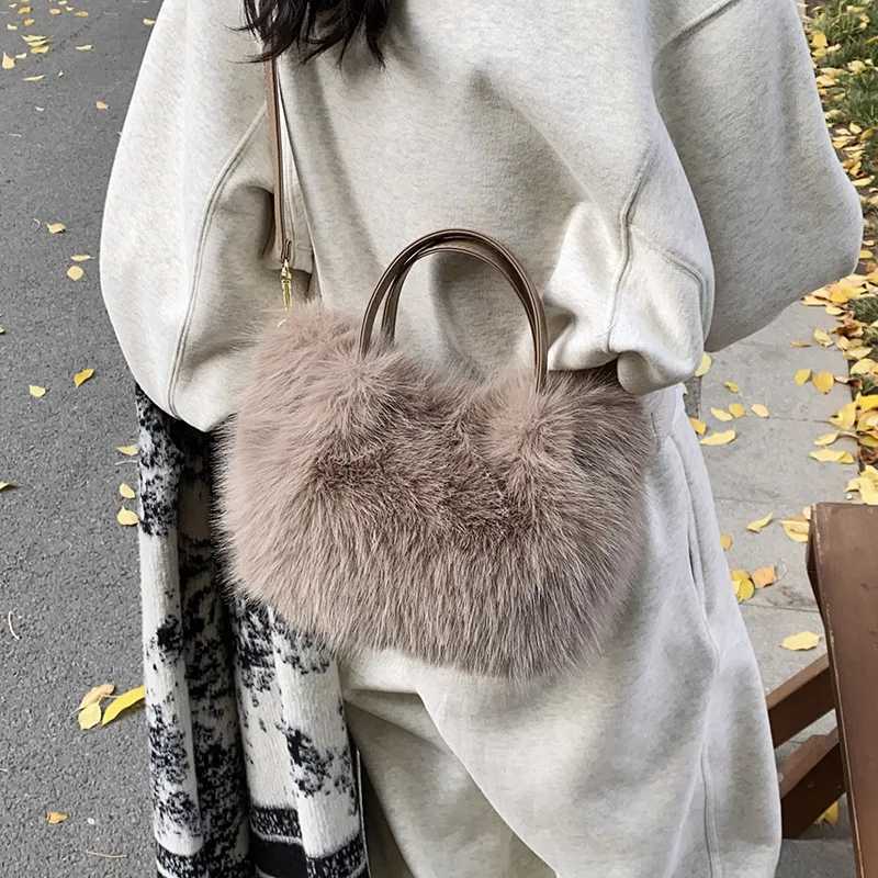 Plush Bag Womens Autumn/Winter New Versatile Plush Messenger Bucket Bag Z241210