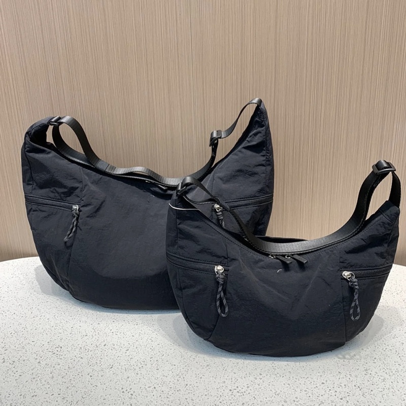 2025--Men and Women Cow Horn Design Dumpling Wrap Crossbody Handbag - Water-Resistant Yoga Bag