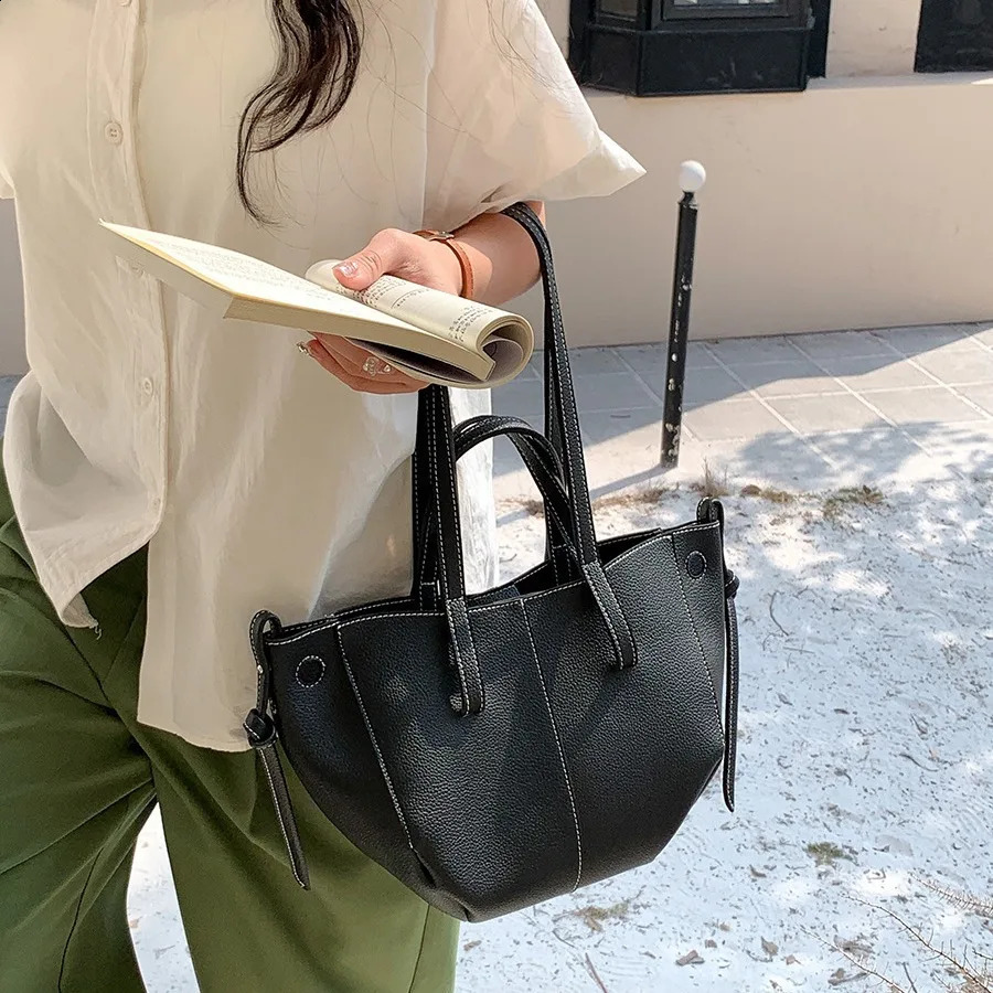 Big Soft PU Leather Handbag Lichee Pattern Womens Shoulder Bag Womens Handbag Quilted Shopping Bag 241210