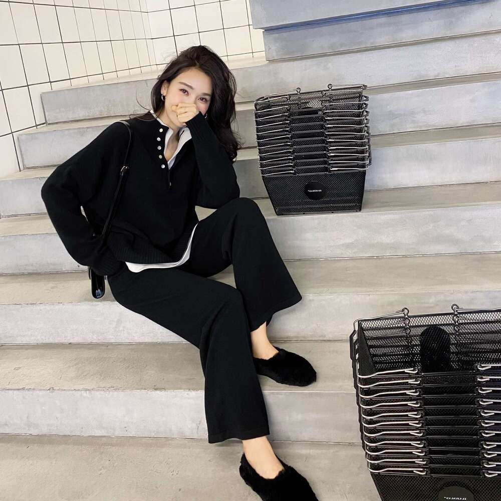 Soft and Sticky Set Winter 2022 Korean Edition Gentle Style Solid Color Splicing Fake Two Piece Thick Knitted Sweater for Women