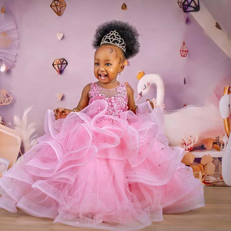 2025 Cute Pink Flower Girl Dresses Girls Birthday Dress Communion Gowns Sheer Neck Appliqued Lace Beaded Rhinestones Tiered Tulle Princess Marriage Dr