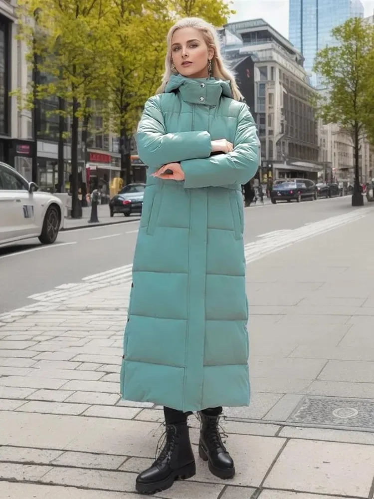 2023 Xlong hooded Parkas fashionable winter jacket for womens casual thick cotton windproof and warm quilted 241212