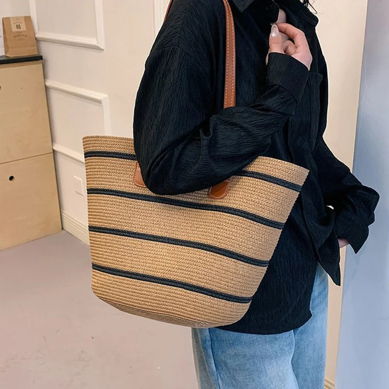 Womens Fashion Striped Summer Beach Straw Knitted Shoulder Bag Hollow Handbag Portable Large Capacity Casual Handbag 241205