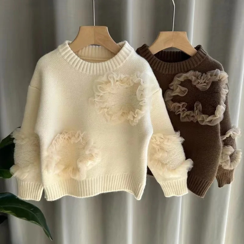 Girl lace sweater autumn/winter childrens clothing knitted sweater thickened baby girl embroidered Korean version sweater 241210
